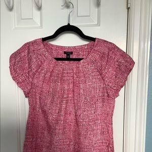 Ann Taylor XS pink short sleeved blouse